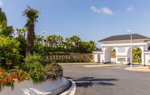 Beautiful, contemporary apartment overlooking Estepona - Estepona, Spain