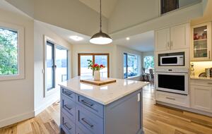 Private Waterfront Oasis - Kelowna, Canada