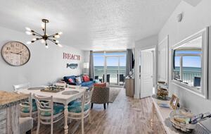 Myrtle Beach Oceanfront Retreat with Resort Amenities - North Myrtle Beach, South Carolina
