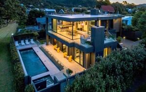 Beachfront Villa | Pauanui - Hikuai, New Zealand