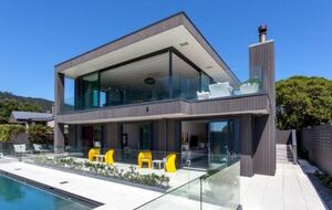Beachfront Villa | Pauanui - Hikuai, New Zealand