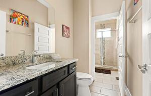 NashVilla - Luxury Townhome by Belmont - Nashville, Tennessee