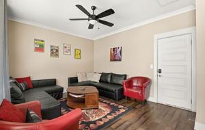 NashVilla - Luxury Townhome by Belmont - Nashville, Tennessee