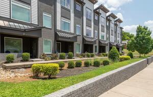 NashVilla - Luxury Townhome by Belmont - Nashville, Tennessee