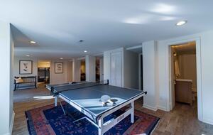 Lake Lure Getaway with Hot Tub, Mountain Views, and Community Amenities - Lake Lure, North Carolina