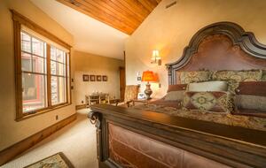 Hummingbird Hideaway - Ridgway, Colorado