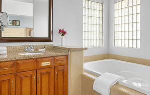 Marriott's Desert Springs Villas | Two Bedroom Villa - Palm Desert, California