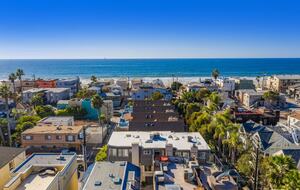 Mission Beach Townhome with Bay Views - San Diego, California