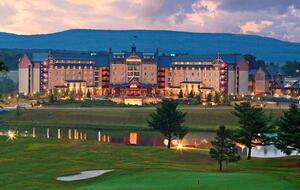 Pocono Mountains Modern Chalet - Long Pond, Pennsylvania