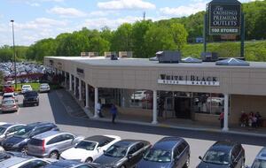 Pocono Mountains Modern Chalet - Long Pond, Pennsylvania