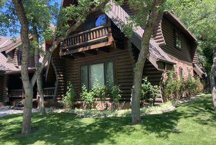 Splinter Shack Lodge | Charming Ski Log Cabin 20 minutes from Snowbasin! - Ogden, Utah