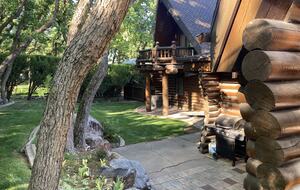 Splinter Shack Lodge | Charming Ski Log Cabin 20 minutes from Snowbasin! - Ogden, Utah