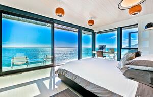 Malibu Modern Paradise | Oceanfront with amazing views and spa - Malibu, California