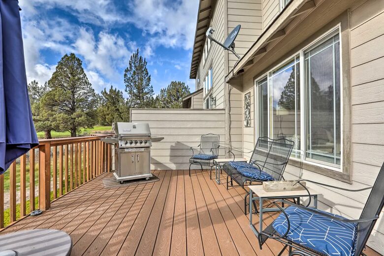 furnished deck with gas grill