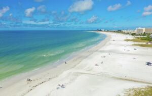 Siesta Key Tiki Hut Hideaway | With large private pool & spa - Sarasota, Florida