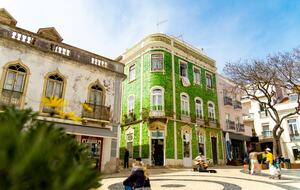 Modern 3-Bedroom Marina Getaway - Lagos, Portugal