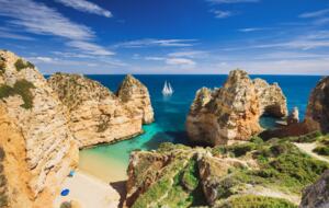 Modern 3-Bedroom Marina Getaway - Lagos, Portugal