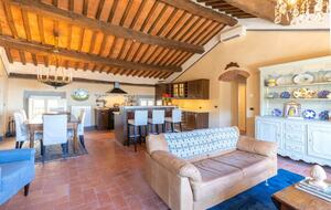 Charming Tuscan Getaway - Cortona, Italy