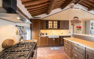 Charming Tuscan Getaway - Cortona, Italy