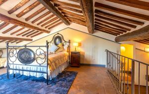 Charming Tuscan Getaway - Cortona, Italy