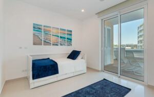 Modern 3-Bedroom Marina Getaway - Lagos, Portugal