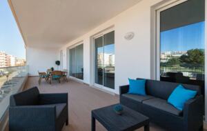 Modern 3-Bedroom Marina Getaway - Lagos, Portugal