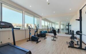 Modern 3-Bedroom Marina Getaway - Lagos, Portugal