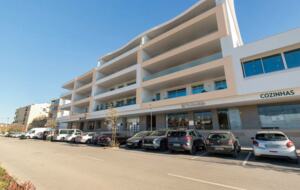 Modern 3-Bedroom Marina Getaway - Lagos, Portugal