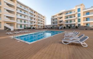 Modern 3-Bedroom Marina Getaway - Lagos, Portugal