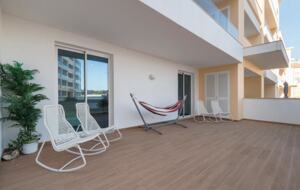 Modern 3-Bedroom Marina Getaway - Lagos, Portugal