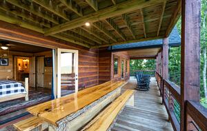 Luxury Mountain and Lake View Cabin - Blue Ridge, Georgia