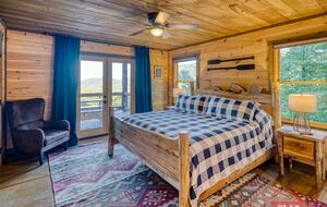 Luxury Mountain and Lake View Cabin - Blue Ridge, Georgia
