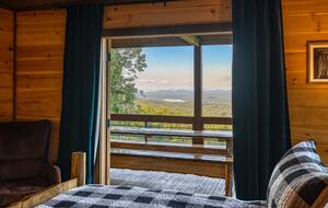 Luxury Mountain and Lake View Cabin - Blue Ridge, Georgia