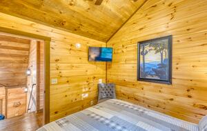 Luxury Mountain and Lake View Cabin - Blue Ridge, Georgia