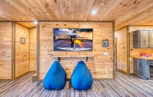 Luxury Mountain and Lake View Cabin - Blue Ridge, Georgia