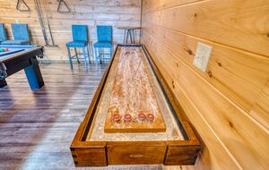 Luxury Mountain and Lake View Cabin - Blue Ridge, Georgia