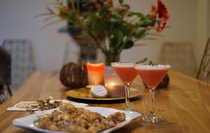 Wild Oyster Lodge on Hood Canal | Beach and Hot Tub - Quilcene, Washington