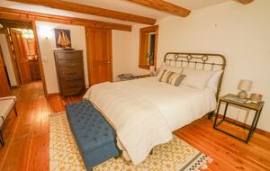 Wild Oyster Lodge on Hood Canal | Beach and Hot Tub - Quilcene, Washington