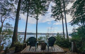 Wild Oyster Lodge on Hood Canal | Beach and Hot Tub - Quilcene, Washington