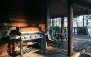 Wild Oyster Lodge on Hood Canal | Beach and Hot Tub - Quilcene, Washington