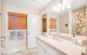 Sound of Sight Bayfront Stunner - Allyn, Washington