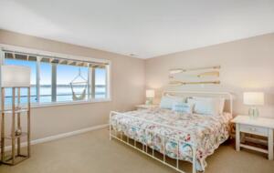 Sound of Sight Bayfront Stunner - Allyn, Washington