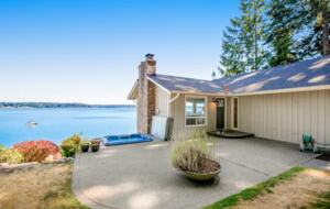 Sound of Sight Bayfront Stunner - Allyn, Washington