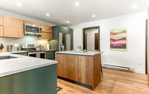 Modern 4BR Duplex | On Golf Course | Minutes to Beaver Creek + Vail - Avon, Colorado