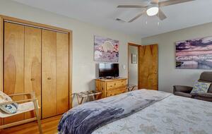 Quaint Oceanfront Island Escape - Surf City, North Carolina