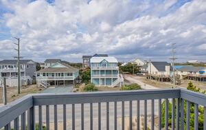 Quaint Oceanfront Island Escape - Surf City, North Carolina