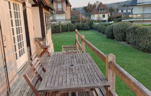 Le Bateau sur l'Herbe in Normandy - Benerville sur Mer, France