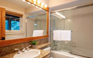 Stunning Whistler Chalet - Whistler, Canada