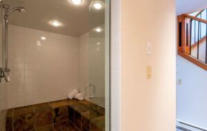 Stunning Whistler Chalet - Whistler, Canada