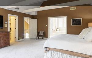 Elegant and Spacious Georgia Home - Roswell, Georgia